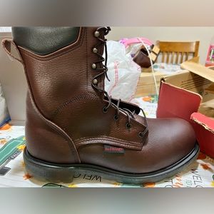 Brand new mens Red Wing Steel Toe Boots
